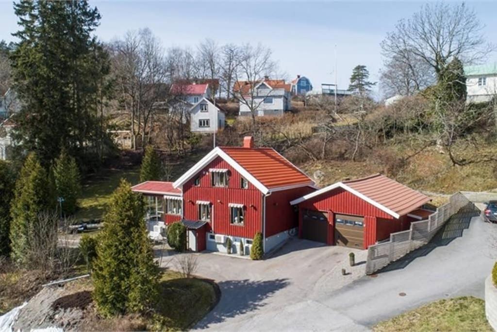 Nyrenoverat Kaellarlaegenhet Lejlighed Ljungskile Eksteriør billede